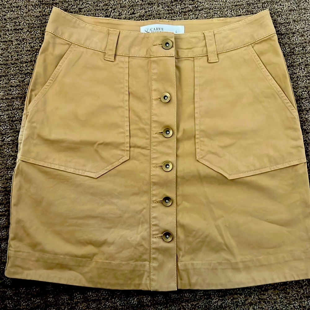 Carve design skirt